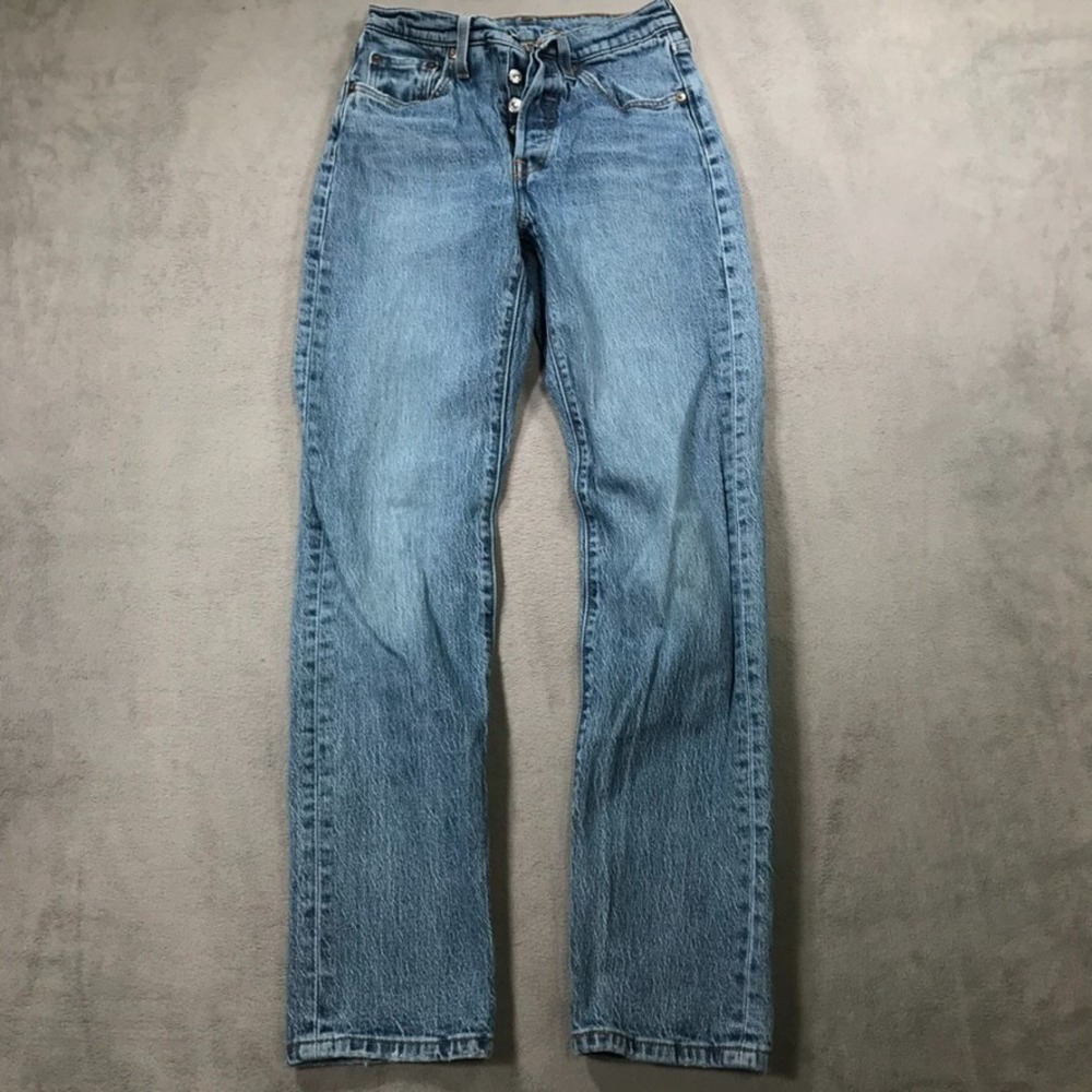 Levi's 501 Jeans Womens 24x30 Blue Denim Button Fly Straight Leg Medium Wash